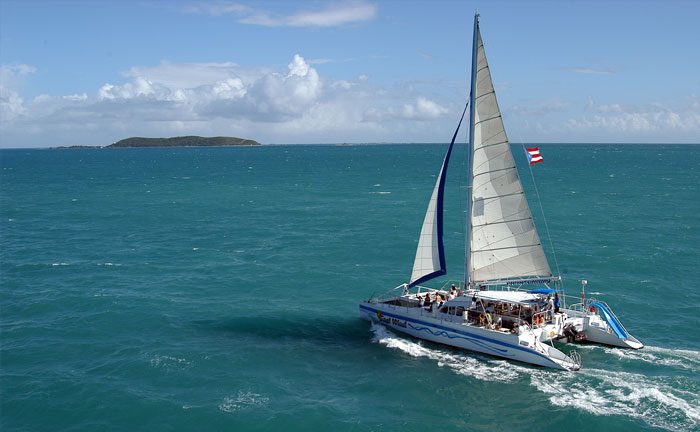 icacos tour catamaran