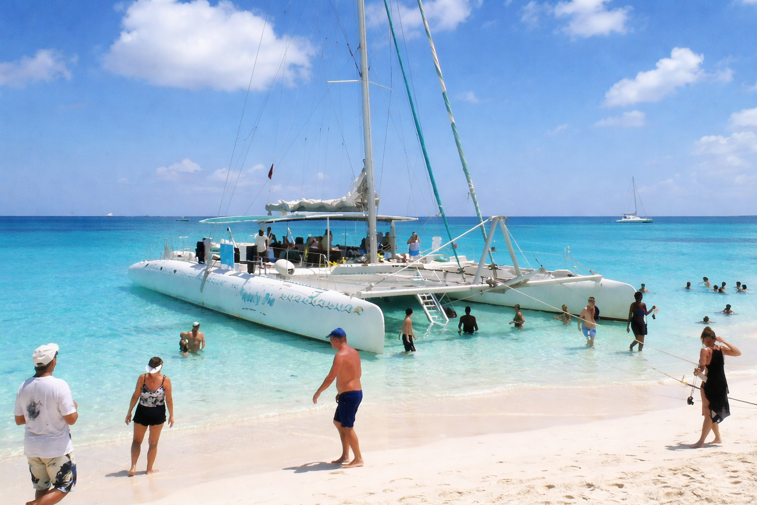 Luxury Catamaran Boat Trip and Snorkeling Tour to Icacos Island Puerto Rico